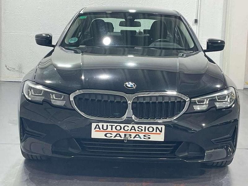 Usado BMW 318 150 CV (110 kW) 2019 Negro Berlina