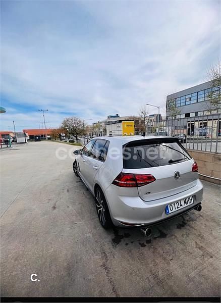 Usado VW Golf VIII 115 CV (84 kW) 2023 Gris / plata Berlina