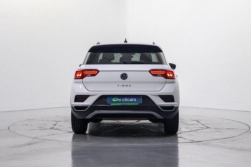 Usado VW T-Roc Advance 110 CV (80 kW) 2021 Blanco SUV