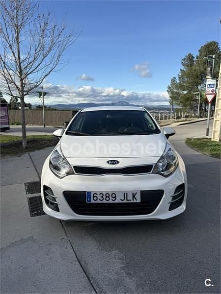 Usado Kia Rio 84 CV (61 kW) 2016 Blanco Utilitario