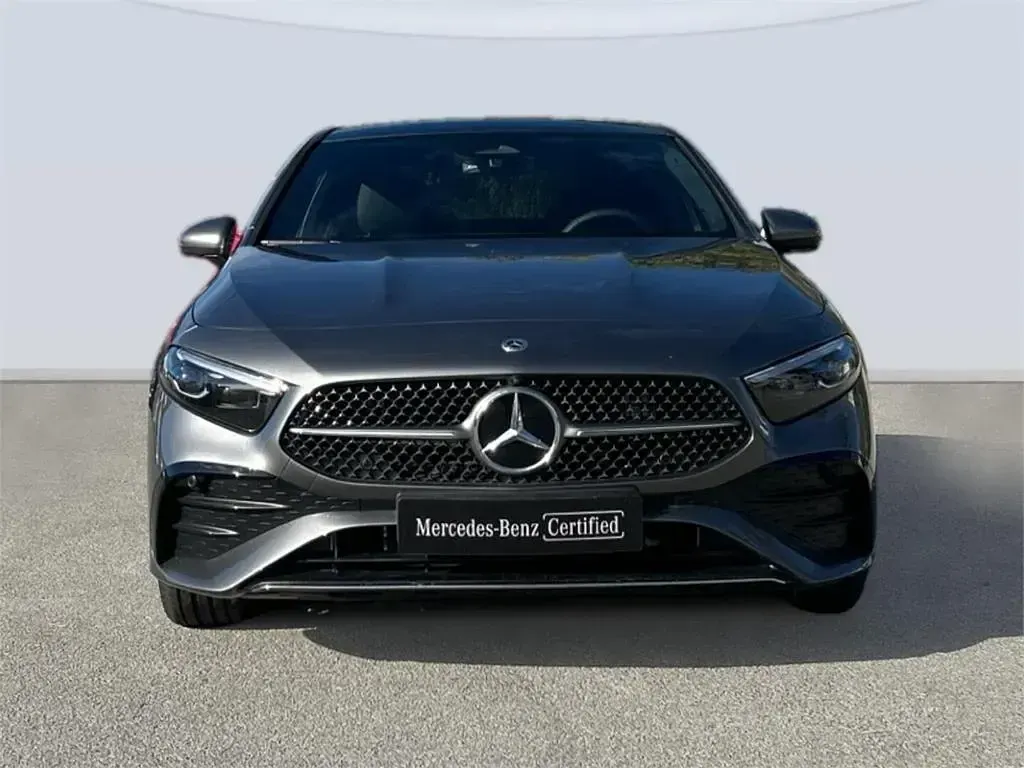 Nuevo Mercedes A250 218 CV (160 kW) 2025 Gris / plata Berlina