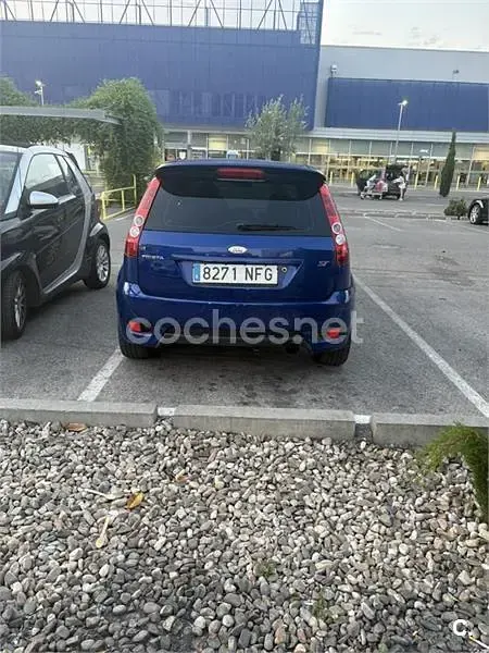 Usado Ford Fiesta ST 150 CV (110 kW) 2005 Azul Utilitario