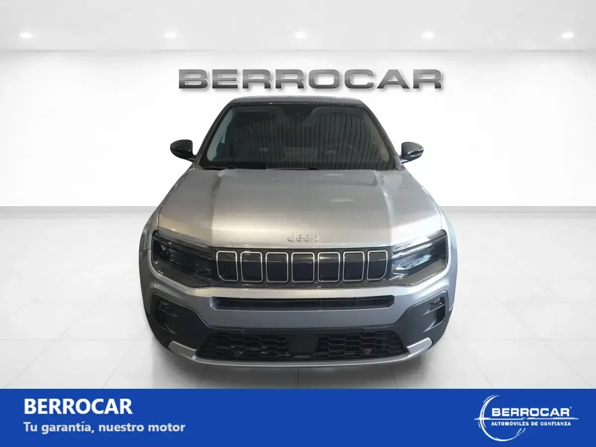 Nuevo Jeep Avenger Summit 100 CV (73 kW) 2026 Gris SUV