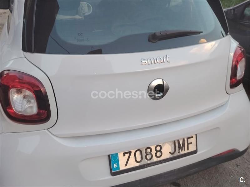 Blanco Usado 2015 Smart ForFour Passion Utilitario | 9500 € (Un poco caro) - Imagen 1/4