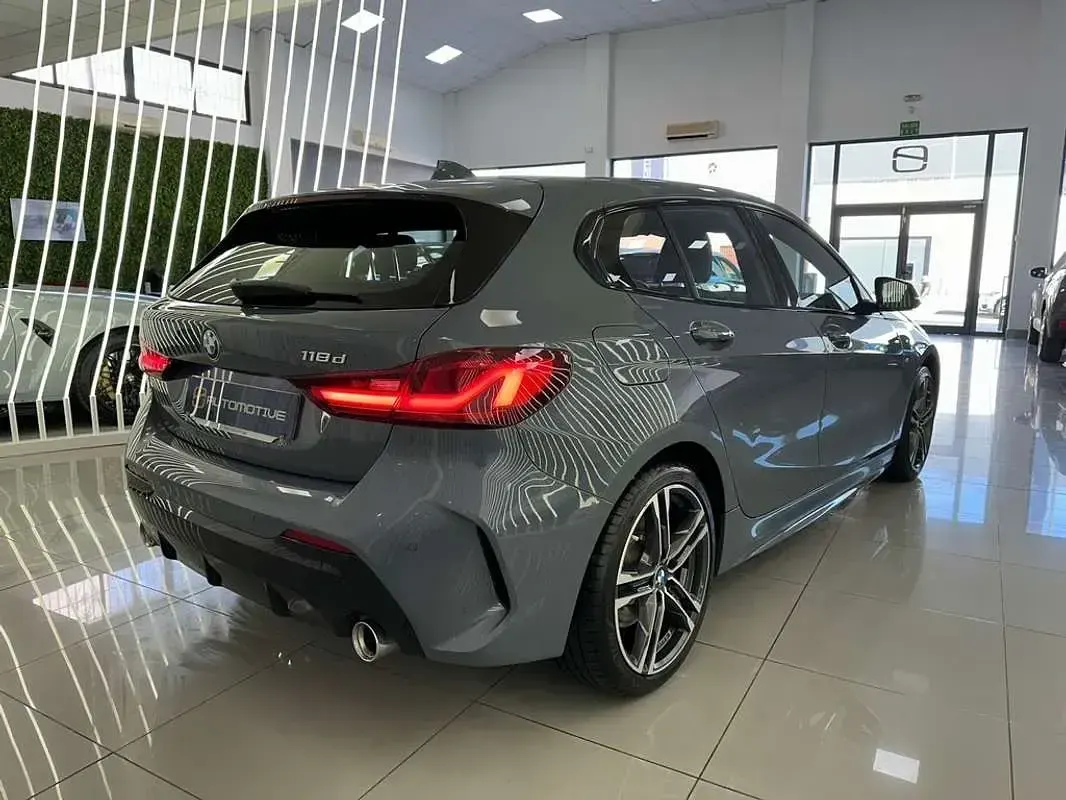 Occasion BMW 118 Comfort Edition 150 PK (110 kW) 2023 Grijs Hatchback