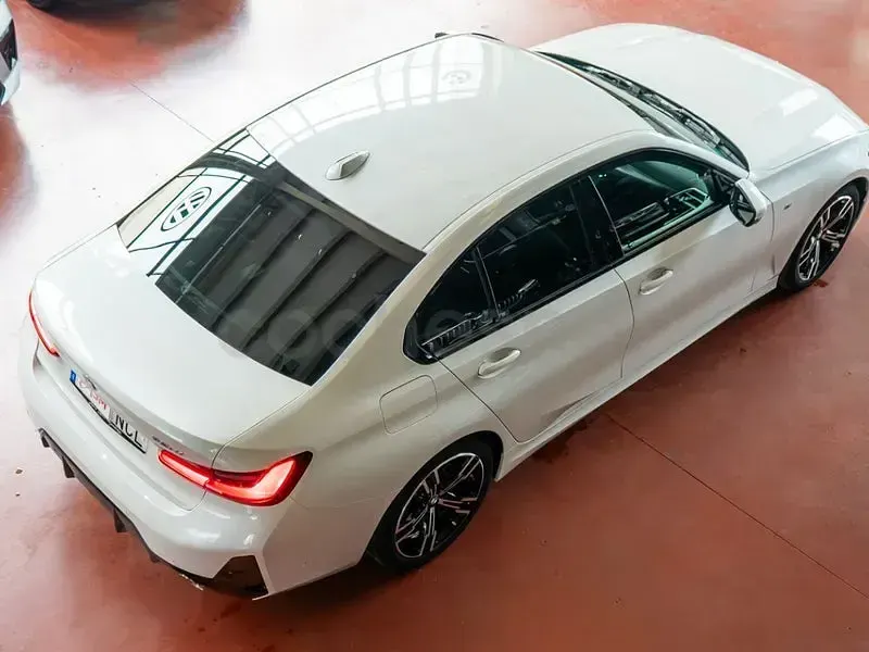 Używany BMW 320 Sport Line 184 KM (135 kW) 2025 Biały Sedan/Limuzyna