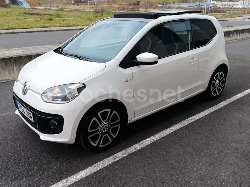 Blanco Usado 2015 VW up! Move Utilitario | 5990 € (Precio justo) - Imagen 1/4