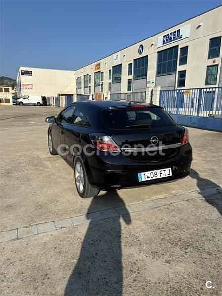 Negro Usado 2007 Opel Astra GTC Sport Berlina | 3600 € (Precio justo) - Imagen 1/2
