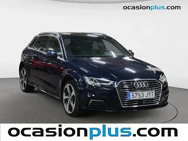 Usado Audi A3 e-tron Sport 204 CV (150 kW) 2017 Azul Utilitario