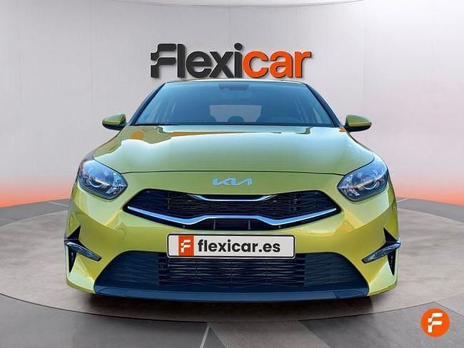 Usado Kia Ceed 100 CV (73 kW) 2023 Amarillo Utilitario