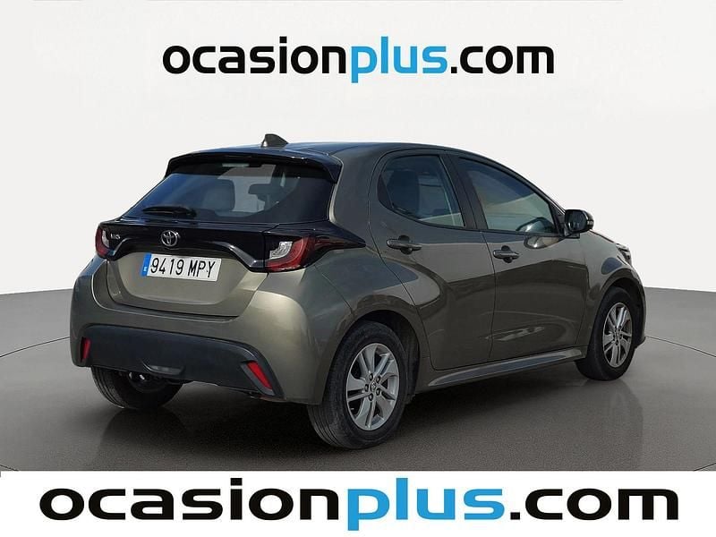 Usado Toyota Yaris Edition 125 CV (91 kW) 2024 Marrón Utilitario