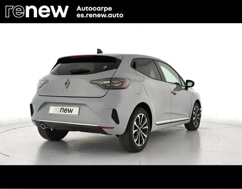 Usado Renault Clio V Techno 100 CV (73 kW) 2025 Gris Berlina