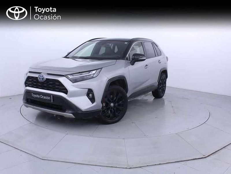 Plateado Usado 2022 Toyota RAV4 Hybrid Style SUV | 31.900 € (Un poco caro) - Imagen 1/4