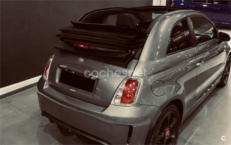 Usado Abarth 500C 135 CV (99 kW) 2011 Gris / plata Descapotable