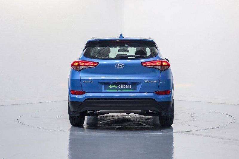 Käytetty Hyundai Tucson 131 HP (96 kW) 2017 Sininen Katumaasturi