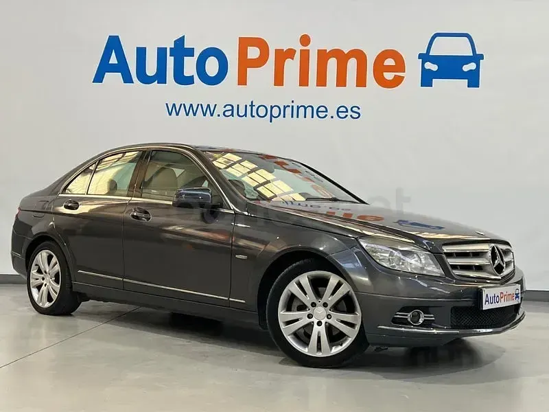 Usado Mercedes C200 Elegance 136 CV (100 kW) 2009 Azul Berlina