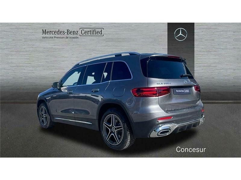 Usado Mercedes GLB200 150 CV (110 kW) 2024 Gris montaña SUV