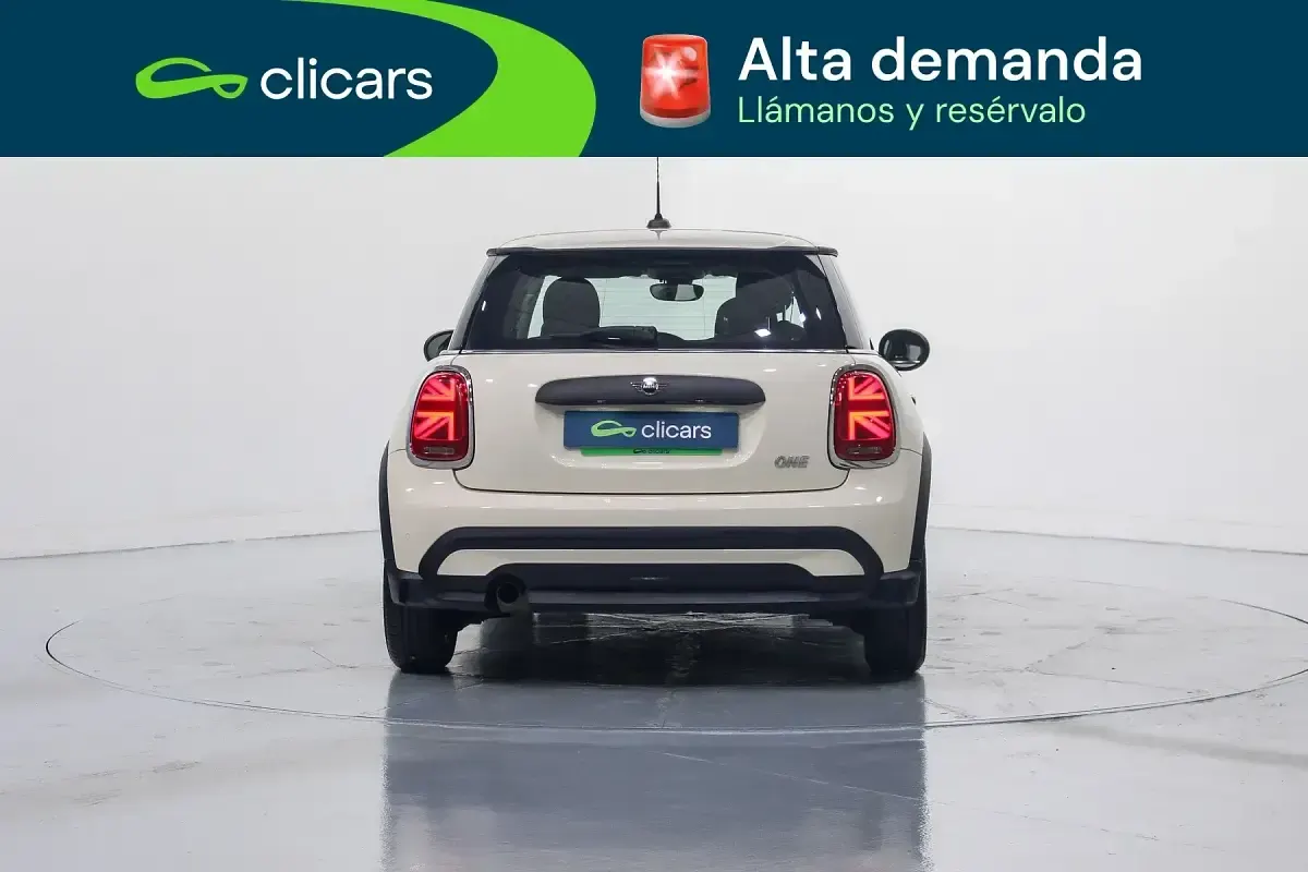 Usado Mini Cooper 136 CV (100 kW) 2022 Blanco Utilitario