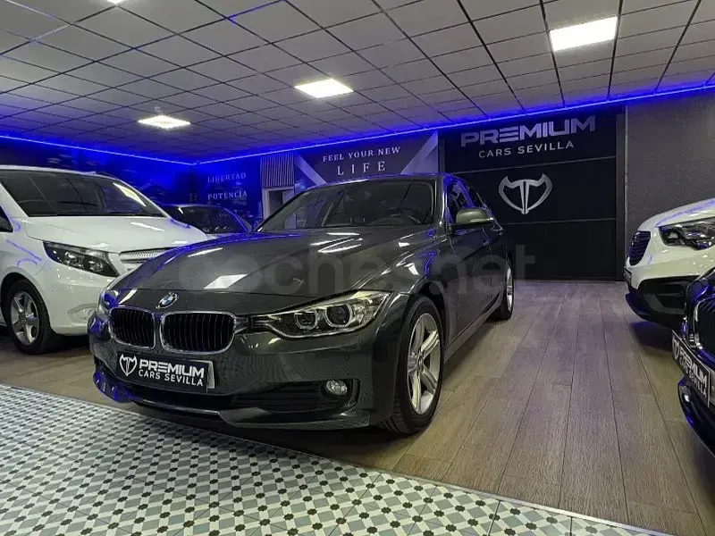 Usado BMW 318 Comfort Edition 143 CV (105 kW) 2015 Gris / plata Berlina