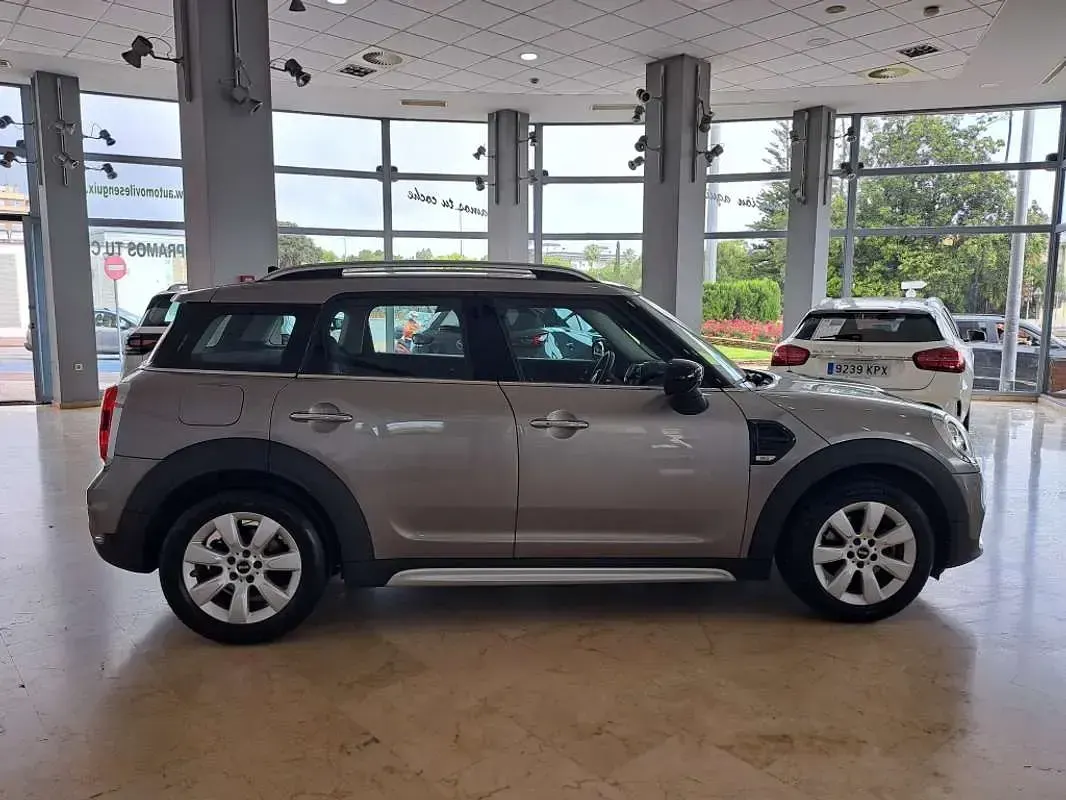 Usado Mini Cooper Countryman 136 CV (100 kW) 2020 Gris SUV