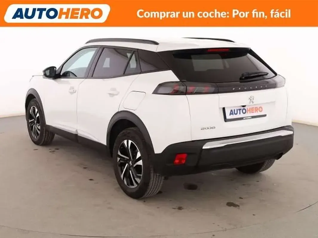 Usado Peugeot 2008 Allure 101 CV (74 kW) 2022 Blanco SUV