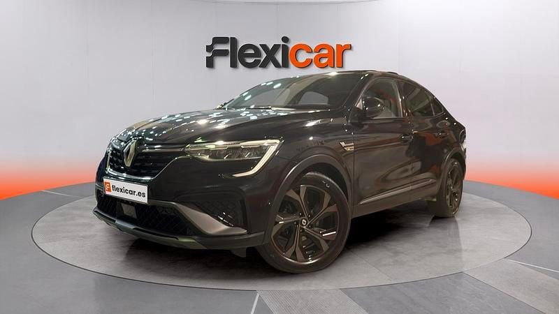 Käytetty Renault Arkana Evolution 145 HP (106 kW) 2023 Musta Katumaasturi