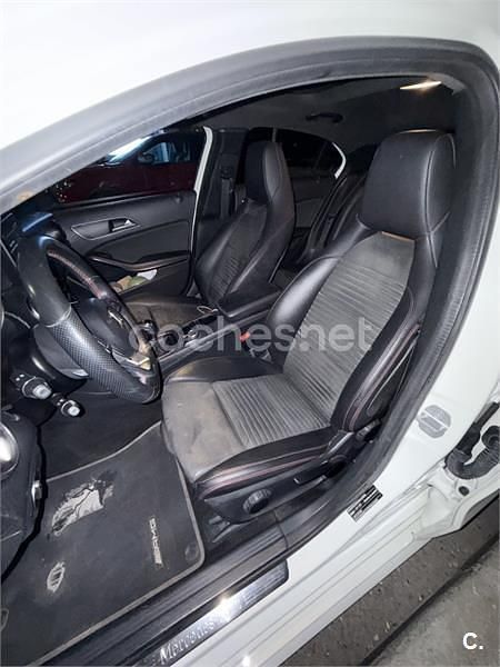 Usado Mercedes A200 AMG line 136 CV (100 kW) 2017 Blanco Berlina