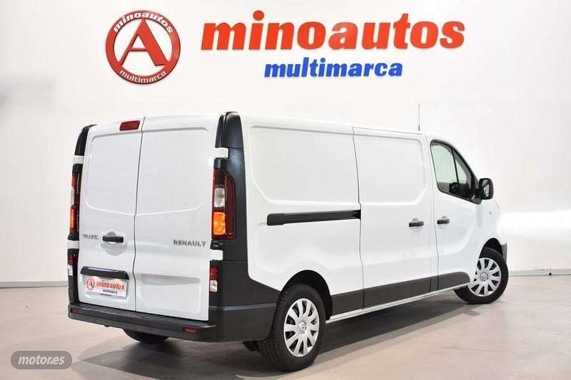 Usado Renault Trafic 121 CV (88 kW) 2020 Blanco Monovolumen