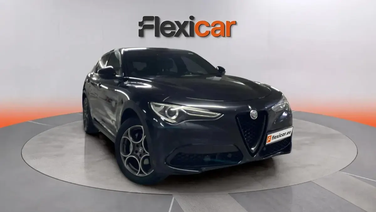Usado Alfa Romeo Stelvio Sprint 200 CV (147 kW) 2022 SUV