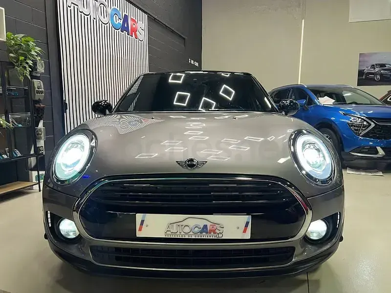 Usado Mini Cooper D Clubman 150 CV (110 kW) 2019 Beige Familiar