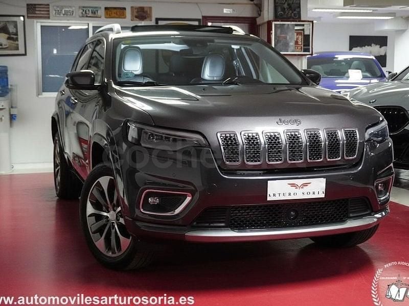 Usado Jeep Cherokee Overland 195 CV (143 kW) 2020 Gris / plata SUV