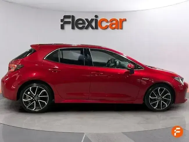 Usado Toyota Corolla Advance 180 CV (132 kW) 2019 Rojo