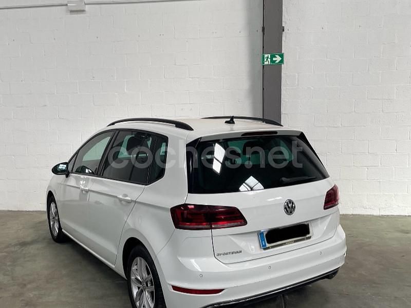 Usado VW Golf Advance 150 CV (110 kW) 2020 Blanco Monovolumen