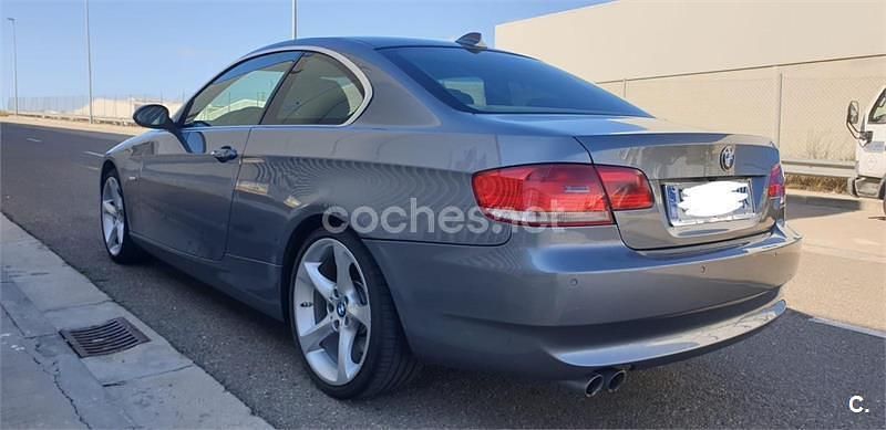 Usado BMW 325 197 CV (144 kW) 2008 Gris / plata Coupe