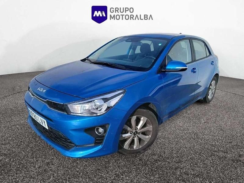 Usado Kia Rio 101 CV (74 kW) 2022 Azul Utilitario