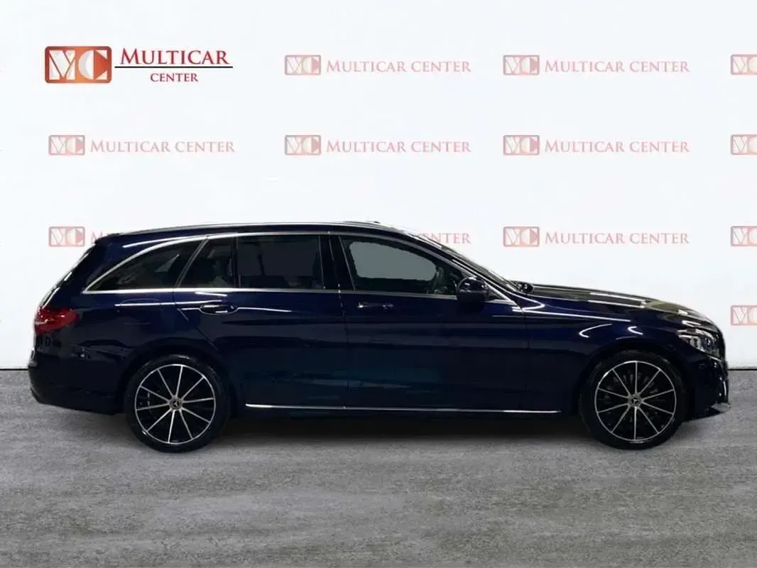 Usado Mercedes C200 160 CV (117 kW) 2020 Azul Familiar
