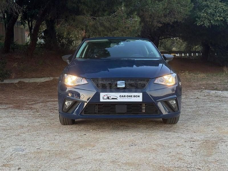 Usado Seat Ibiza Reference 75 CV (55 kW) 2018 Azul Utilitario