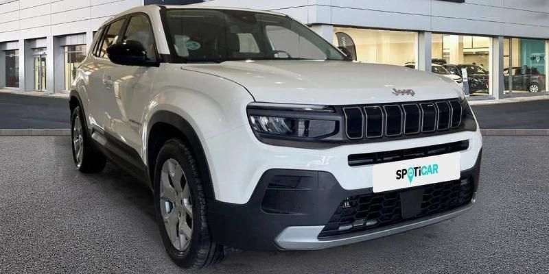 Usado Jeep Avenger Altitude 101 HP (74 kW) 2023 Branco SUV