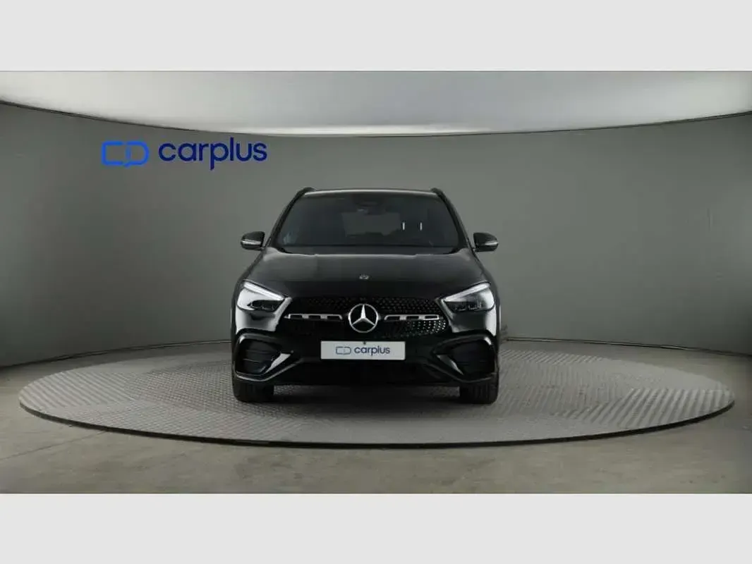 Usado Mercedes GLA200 163 CV (119 kW) 2023 Negro SUV