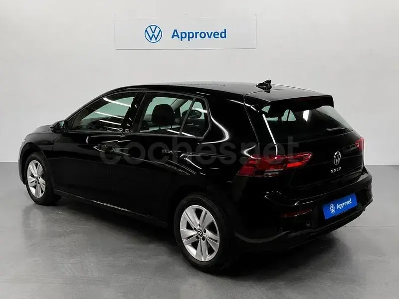 Usado VW Golf VIII 115 CV (84 kW) 2024 Negro Berlina
