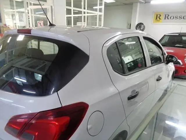 Usado Opel Corsa Business 90 HP (66 kW) 2018 Branco Citadino