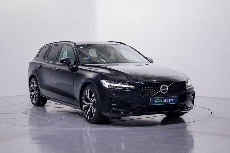 Usado Volvo V60 Plus 197 CV (144 kW) 2023 Negro Familiar