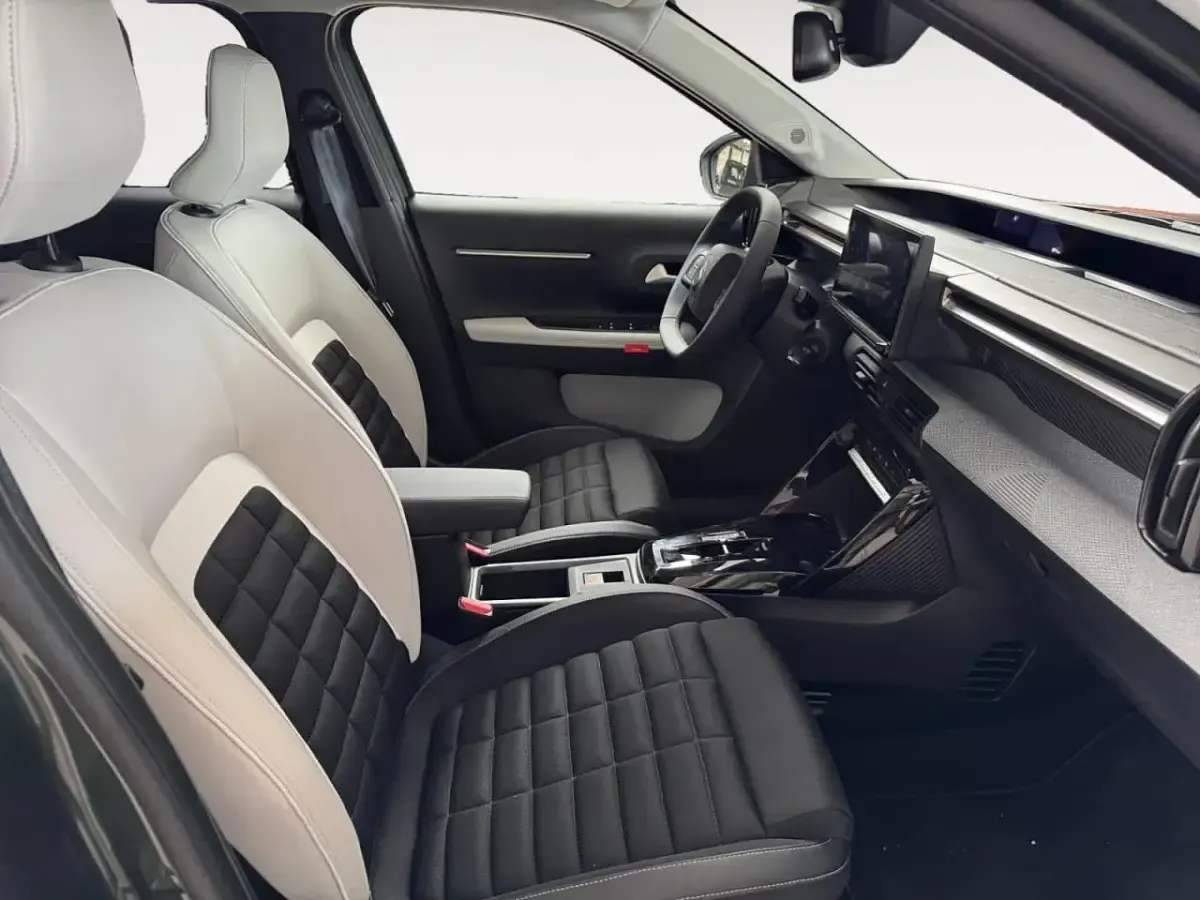 Usado Citroën C3 Aircross 83 kW (113 CV) 2025 Verde SUV