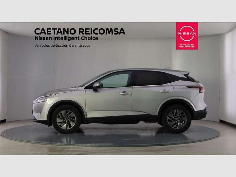 Usado Nissan Qashqai Acenta 140 CV (102 kW) 2022 Plateado SUV