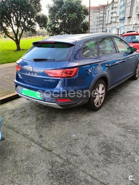 Usado Seat Leon X-Perience Xperience 125 CV (91 kW) 2016 Azul Familiar