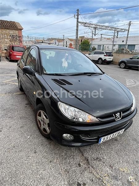 Negro Usado 2006 Peugeot 206 Berlina | 2500 € (Buen precio) - Imagen 1/4
