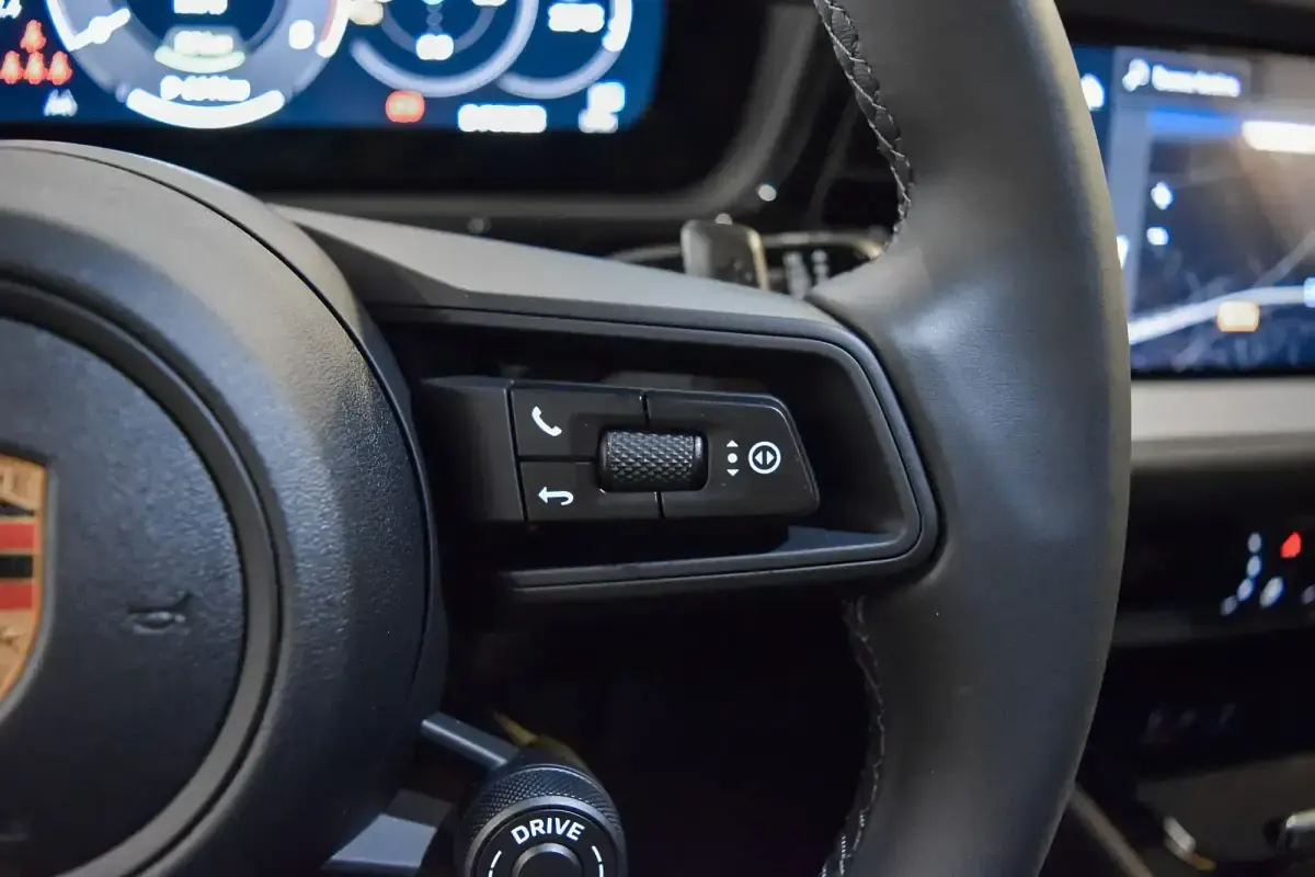 Usado Porsche Cayenne 470 CV (345 kW) 2025 Negro SUV