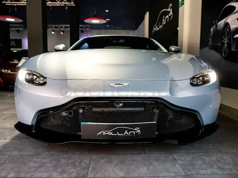 Usado Aston Martin V8 Vantage 510 CV (375 kW) 2021 Gris / plata Coupe