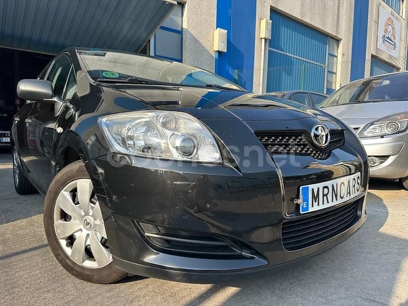 Negro Usado 2007 Toyota Auris Luna Berlina | 5990 € (Precio justo) - Imagen 1/4