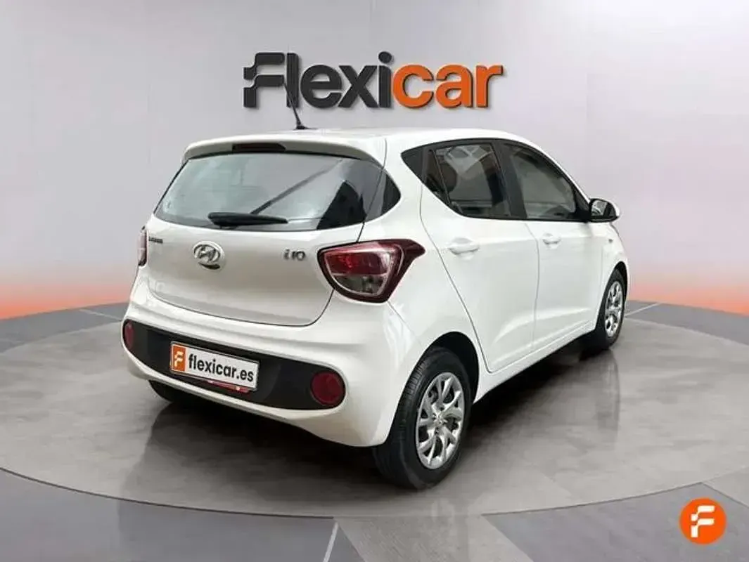 Usado Hyundai i10 67 CV (49 kW) 2019 Blanco Utilitario